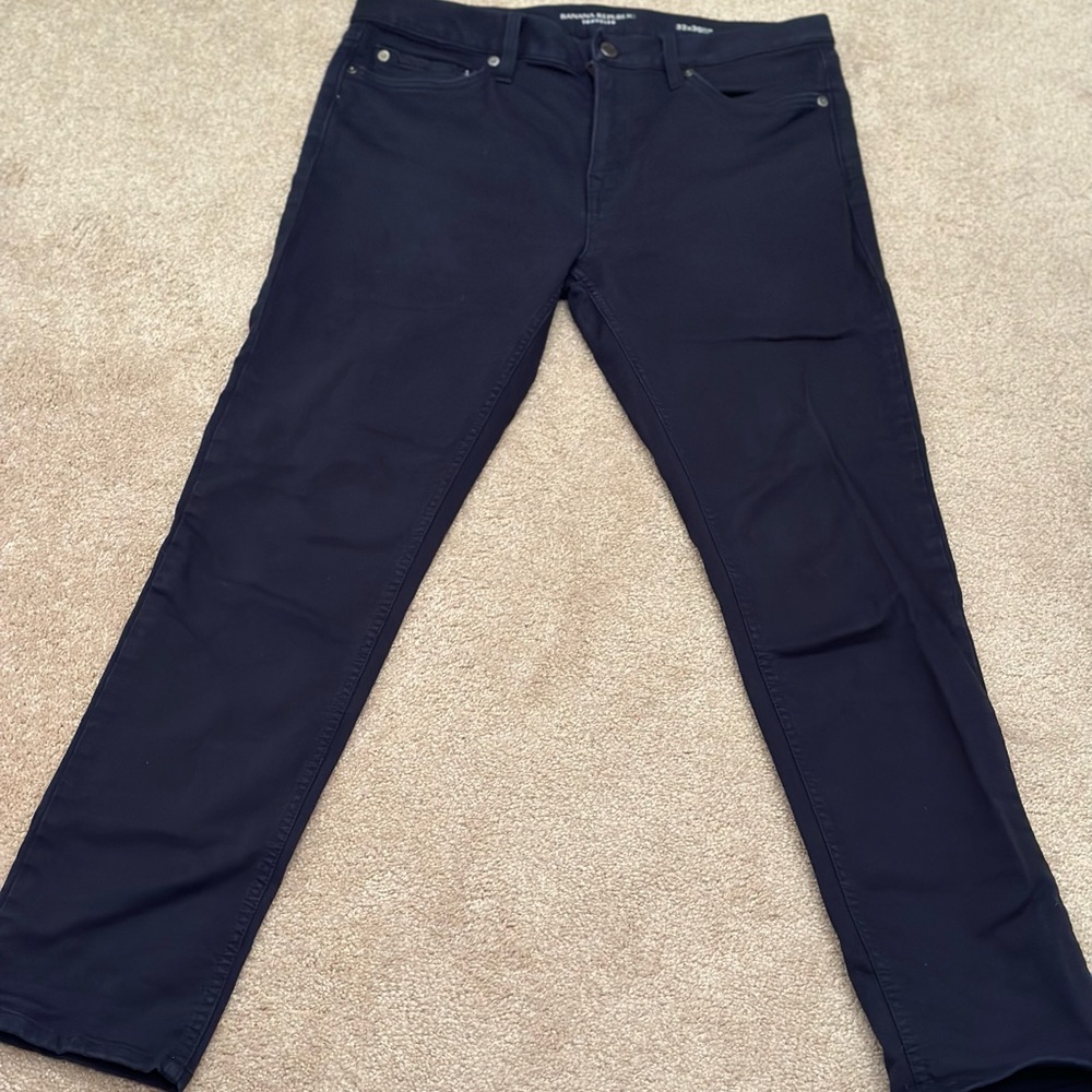 Banana republic traveler, slim fit button fly, stretch Chino Jean